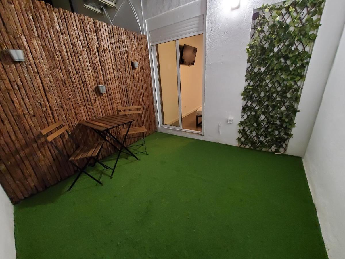 Small And Cozy Rooms - G Valencia Luaran gambar