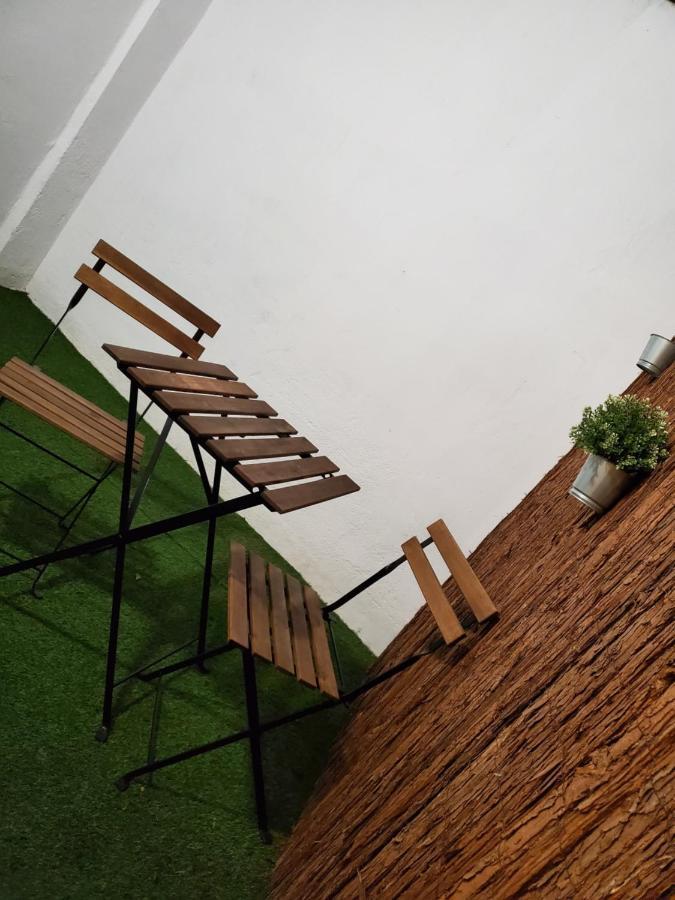 Small And Cozy Rooms - G Valencia Luaran gambar