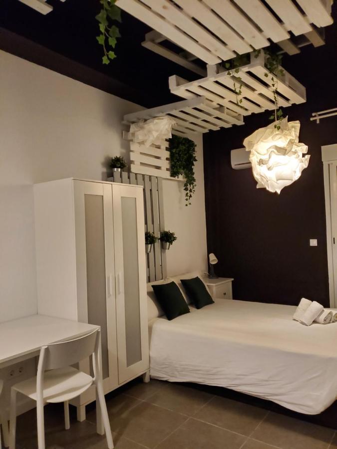Small And Cozy Rooms - G Valencia Luaran gambar